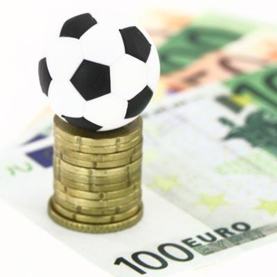 Im a new proffesional tipster, different as i have become very sucessful from it. In plays outrights, accas. All the football leagues, horse racing and the NHL