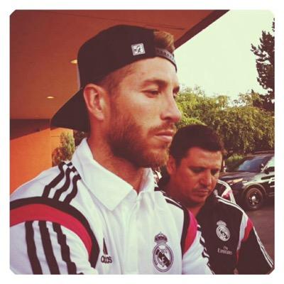 4. Un ídolo, un ejemplo a seguir. El héroe del Real Madrid. La Décima. 30 de Marzo del 86. Iker Casillas, Sergio Ramos, Kroos y Ronaldo = undécima. 92:48