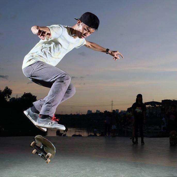 SKATE AND DESTROY ! LIVE LIKE ABNOY ! HAHAHAH     https://t.co/LqqeorQ1vK   /DOTA2 GAMER 3 ZXC HAHAHAH