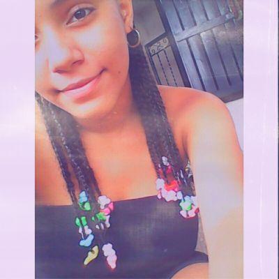 -Instagram: tatianagomez31 • BelieberForever • Love you Maejor. Believe in your Dreams and Never say Never         #Screamer                      COLOMBIA