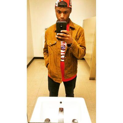 BvsedxZeus's profile picture. L I V E