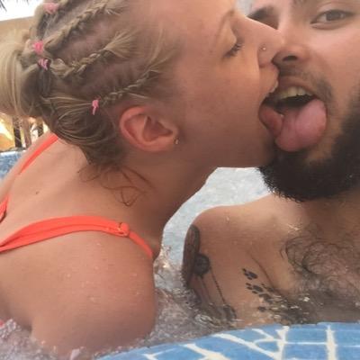 bvalentine_xo's profile picture. Everything in Life is an Illusion.                       instagram: @bvvaalentine