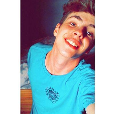 {Se é para ter fé, não se pode tê-la apenas quando ocorrem milagres. Devemos tê-la quando não ocorrem.} 
{Instagram: @danprado07}