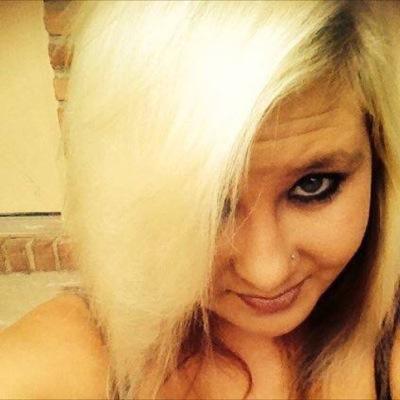 MiracleHeather's profile picture. 