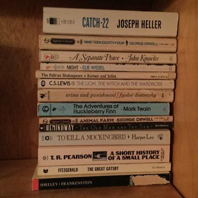 BookshelfBest's profile picture. The best books and favorite bookshelves from the people we love. Tweet us what you are reading, your favorite books or a picture of the best on your bookshelf.