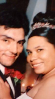 wife, mother of two teens. wrestler's mom. baseball, softball mom. love family time, family outings. husband and I working on 20 awesome years!!