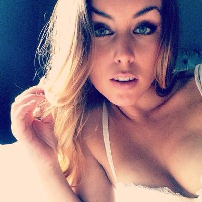 Account executive at Greater Media WRIF Detroit. 
2012 WRIF Rock Girl.
CJ Mahoney's Troy Girl.