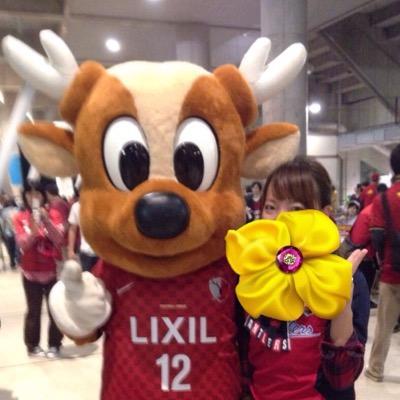 あれから時を経て、かの「算数のたかしくん」は、数学の先生になっていたのです。やたらアクロバティックな幼少時代と比べ、少しは落ち着きを手に入れたもよう。それでもカオスっぷりは抜けきっていないようですが、そんなたかし先生と数学の勉強を始めましょう。