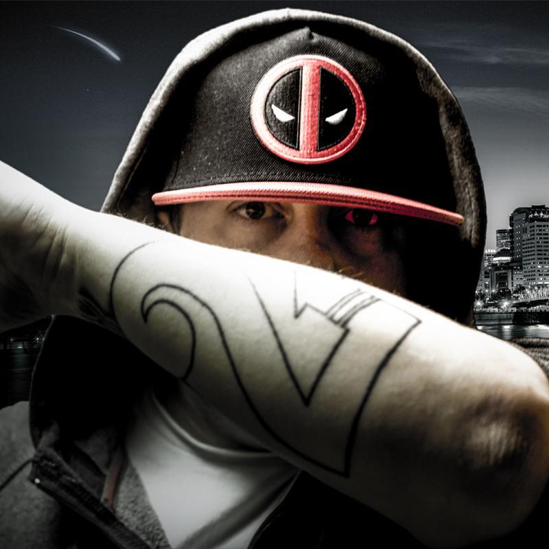 https://t.co/p2eIc00YCk

Youtuber, Music Production, Rapper, Business Owner, Father and Vlogger.