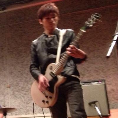 佐賀の病院でMTやってます 天草出身 like→ギター 音楽 福岡ソフトバンクホークス 千葉ロッテマリーンズ 筋肉 お酒 バイク