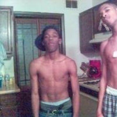 AaronBr98385718's profile picture. what sup im aaron pikes mixed I work at a funiuture in restaurants im single My birthday is in September 2 1988 im a virgo im from chicago aka Chiraqqqq