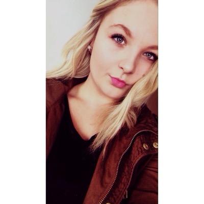 ameeccole's profile picture. boom