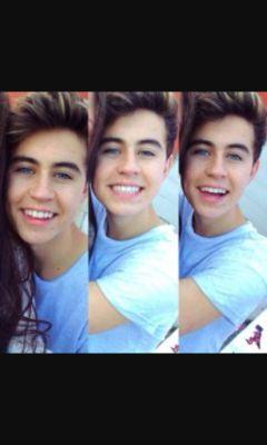 Do u know that nash kid yea hes perfect Waiting for a @nashgrier follow
