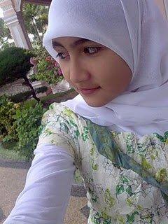 Akun baru yang ini unfoll aja guys @chikamaulida ☺