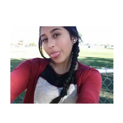 AguinigaArlen's profile picture. Sophomore @ SEMHS  |