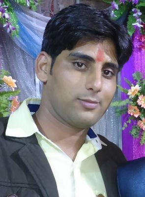 जुनून, हौसला,और पागलपन आज भी वही है....
मैंने जीने का तरीका बदला है तेवर नहीं....