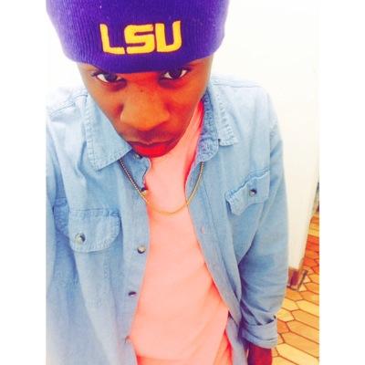 I am Tisfitmeo ✊ instagram Gxstoner.chris ... Stoner Rt/Fav