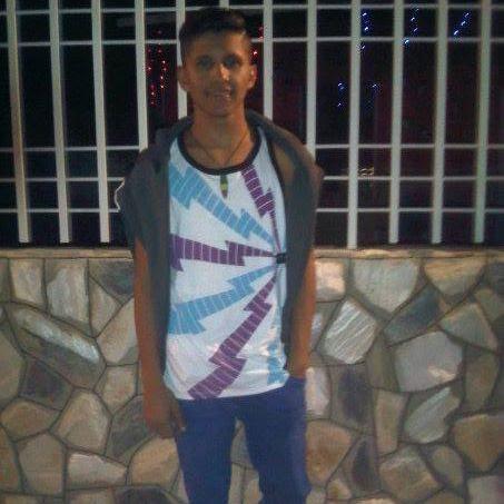 Erson_M's profile picture. Estoy seguro que si me sigues yo te seguiré también c:                            XD AMO0 el baile como0 AMO00 AMI madre *---*