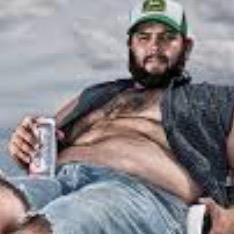 Drinking beer cuz i aint queer! yee yee! shotguns and pick ups, beer and chewing tobacco, big ol daisy dooks