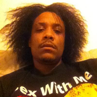 i fuck wit tha plug! 
married to the Pyrex 
jamming with the fork...
#firstNflight the fam
#teamneverpetty