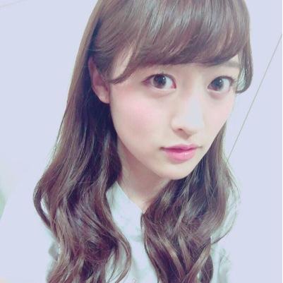 絵描いたりコスしたり写真撮ったりしてるただの粉(( 無断転載さんは苦手です× ホモが原動力(..◜ᴗ◝..) 実況好きです(´◉◞౪◟◉)フォローの際一言くれると嬉しいです。 鍵垢ですが気軽にフォローして下さい…アイコンみたいな絵柄で絵描いてます( ˙灬˙ )