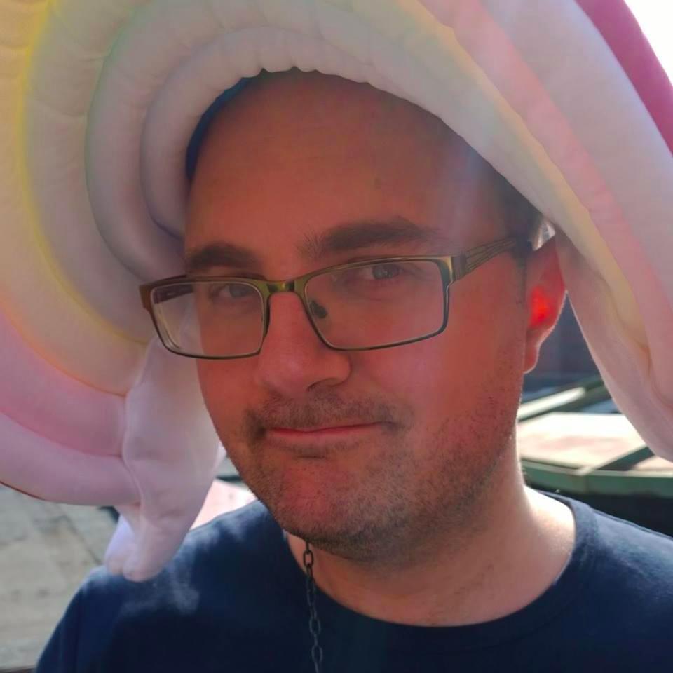 EeroVoutilainen's profile picture. Kieli- ja vuorovaikutusasiantuntija. Väitöskirjatutkija (suomen kieli). Kiinnostuksen kohteita poliittinen vuorovaikutus, kielenohjailu, virkakieli.