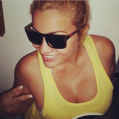 mariaferduran's profile picture. Orgullosamente madre, Kickboxing, trabajadora, feliz, Bartender y creyente de una venezuela libre y democratica por el futuro de nuestros hijos! VIVA VENEZUELA