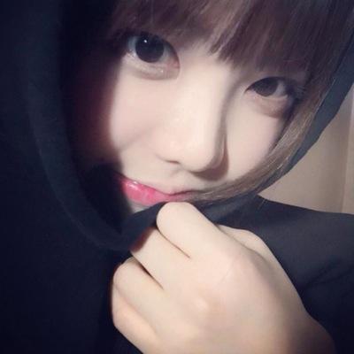高校1年/ 過食嘔吐 / 163cm /MAX57→MIN44→NOW46/44まで戻す 。
おしゃべりは苦手（´-`）.｡o