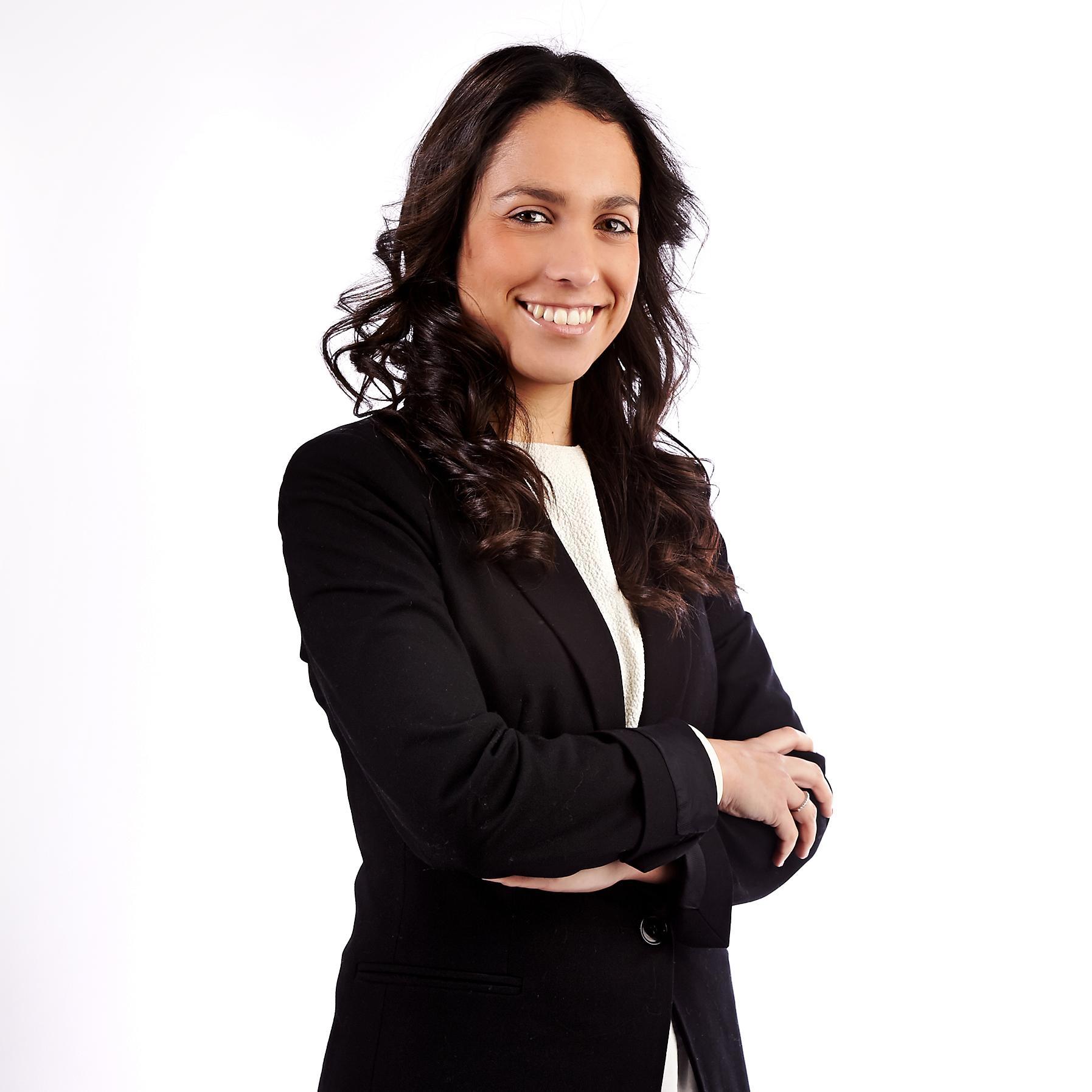 Responsable Autonómica de Comunicación en @crecyl. Enamorada de las la #comunicación y este mundo. Profesora en la @uemc. Siempre con una sonrisa