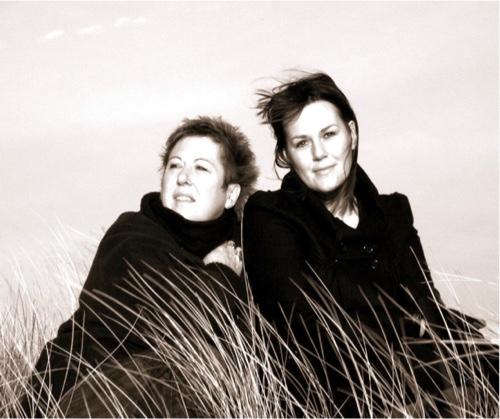 Chris and Kellie while are two of the finest singers in the British Isles and they happen to be Mother and Daughter. Imagine the sound....
