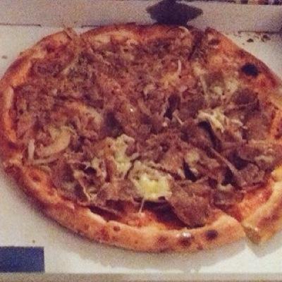 i get a pizza when i reach 5000 followers so pls help me, i follow back and i can put u in a dm with liam if u want xo @bacardiliam