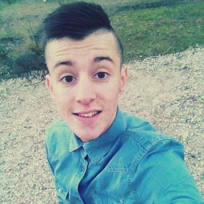 La vie c'est quand t'es pas mort.