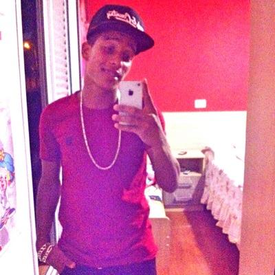 Prometo ser correto, pois eu sei que com você o papo é reto.
Whats:975858732