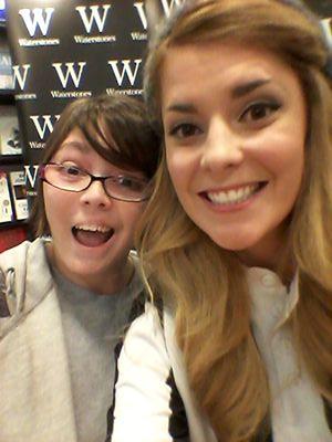 lauren_malone's profile picture. Jesus following ✝️, comedy loving 🎭, bsl speaking 👋🏻, turners syndrome having🦋 , youth worker👩🏻‍🎓 , adoptee 👨‍👨‍👧‍👦 and human rights advocate 🏳️‍🌈