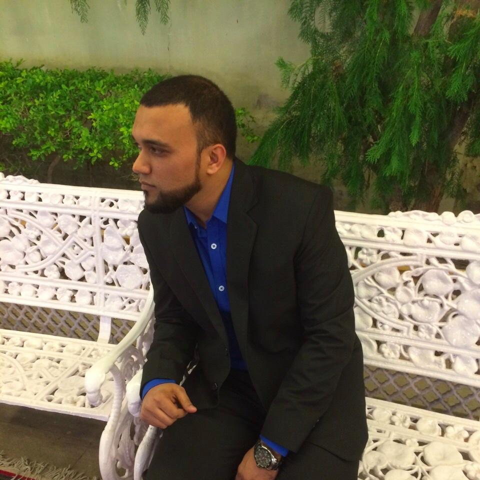 Writer, Foodie, Mobile technology enthusiast, Traveler & Consultant!