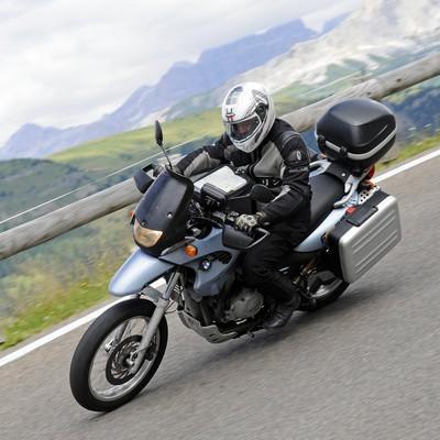 Envie d'un voyage moto en Corse, dans les Alpes ou ailleurs ? Optez pour Mon Tour Motos, le complice de vos évasions moto !
    #balade #voyage #évasion #moto