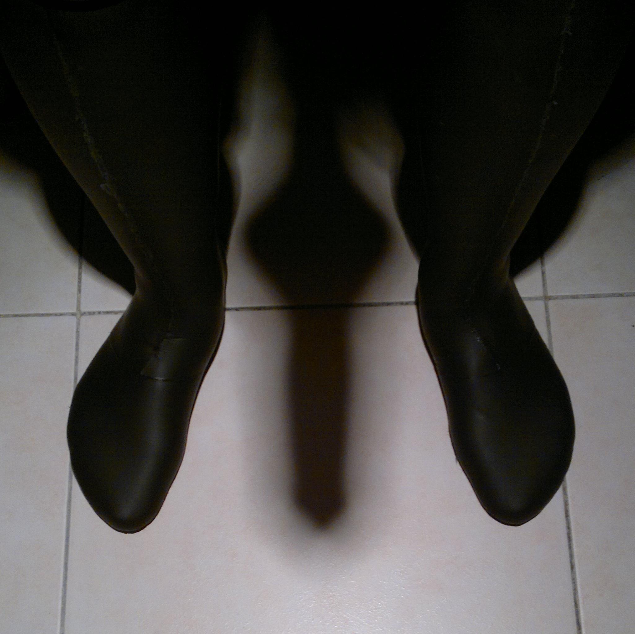 The shadow pup of a shadow furry with an obsession for neoprene and all things kink.