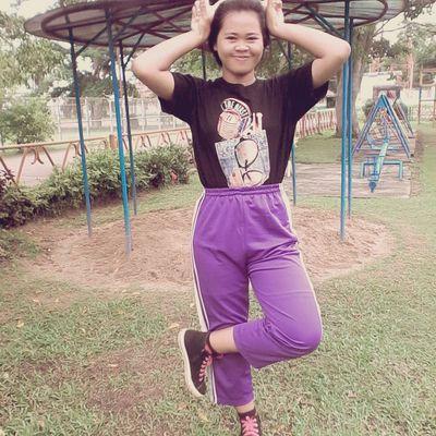 Sity Moentamma || 19 april 1999 || bapakibuk:-*