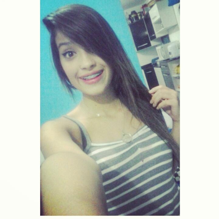 ' Pisciana,, 15 anos, Corinthiana , mt mt mt ciumentta;*   Beestt da @KaaahM_ ,, irmã da @Biguinhaa s2
