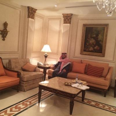 ربي : لا تشغل عقلي بما يقلقه ، ولا قلبي بمن لا يرحمه ، ولا وقتي بما لا ينفعه ، وكن لي وكن معي ، واجعلني بك أقوى ، وبك أغنى عن العالمين .