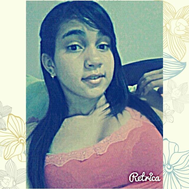 - Deus ♥ , Mãe ♥ , Amigos ♥ , Família ♥ , Pollo ♥  - Seguue eu ? , sou legal  !