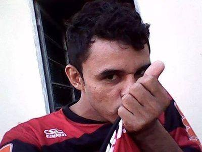 Quem sou eu? 
Um cara apaixonado pela vida, e Pelo Mengão tbm! kkk
...