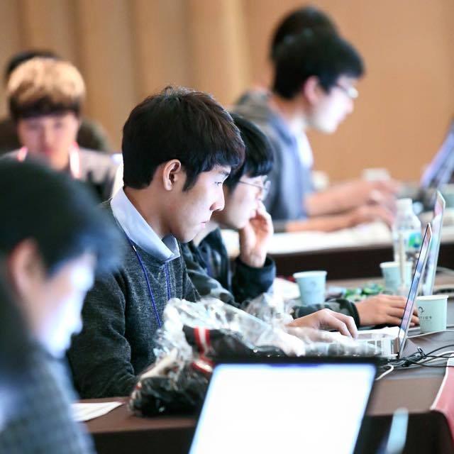 Currently working at Databricks. Opinions are my own.