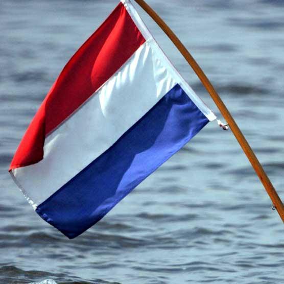 Sloeptotaal, de website voor de beste reviews, informatie over sloepen, tenders en varen en wat er allemaal bij komt kijken!