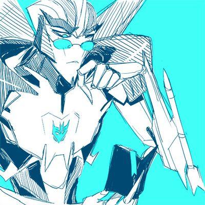 I'm Starscream the young prince of Vos. I try to be a great king later.
