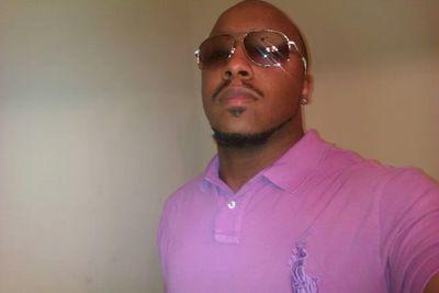WHATS GOOD WORLD MUSIC PRODUCER 1/2 OF 5THIRTEEN PRODUCTIONS..ANY ARTIST LOOKING FOR TRACKS AN THAT ARE HUNGRY GET AT US