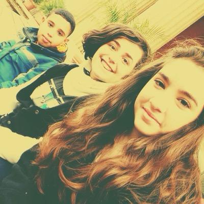 im a italian girl of 13 years and i love : Marley,Hendrix,Sheeran,Biersack❤️ hi guys✌️