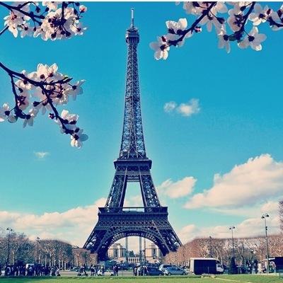 كاتبة ذات الواحد و العشرين ربيعاً