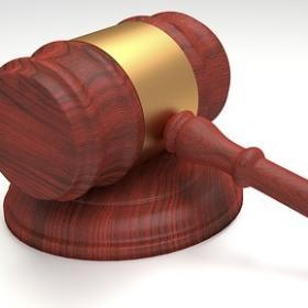 Los profesionales del Derecho de la actualidad TENEMOS LA OBLIGACIÓN de introducir el Derecho en la Red. Visita nuestra web para estar al dia.