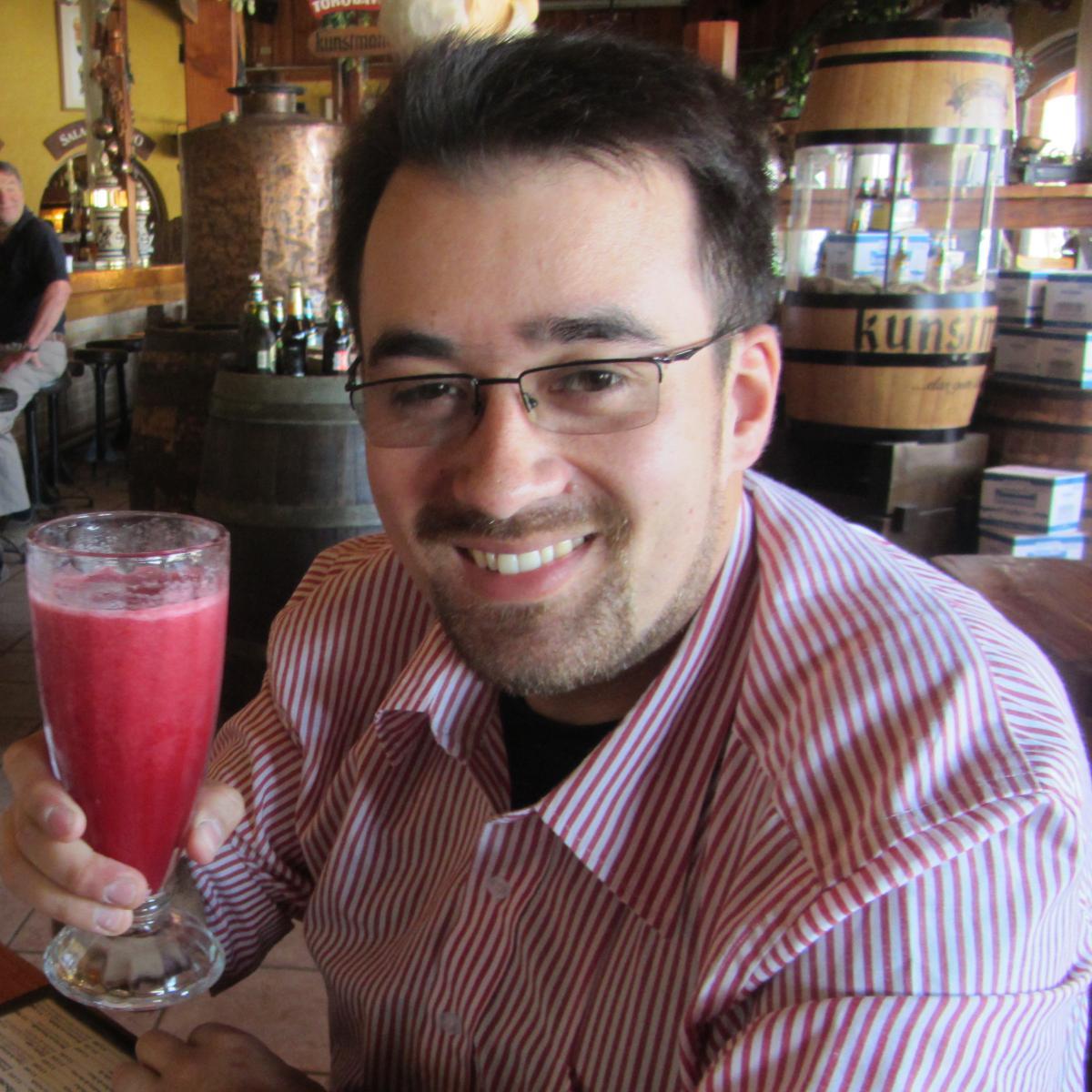 AlfredoRaddatz's profile picture. Lic. Ciencias Exactas de la @uchile